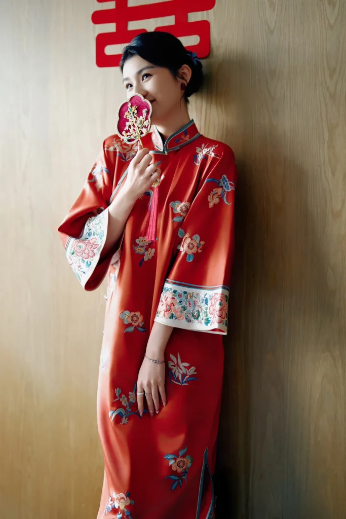 新娘晨袍摆姿（1）