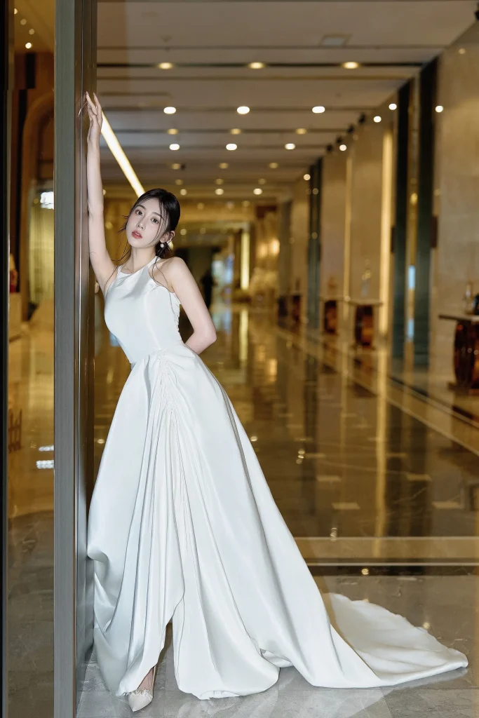 新娘晨袍摆姿（3）